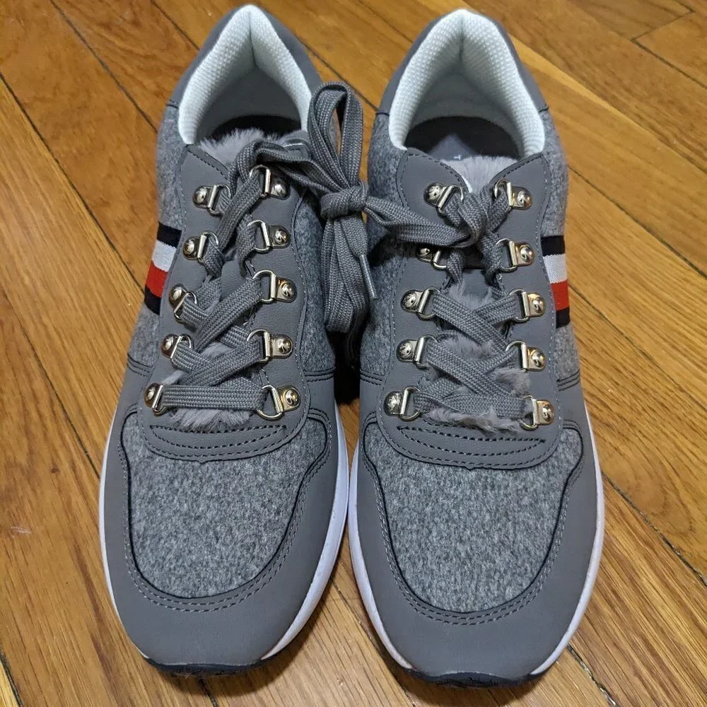 Tommy Hilfiger Riplee Sneaker Womens 8.5